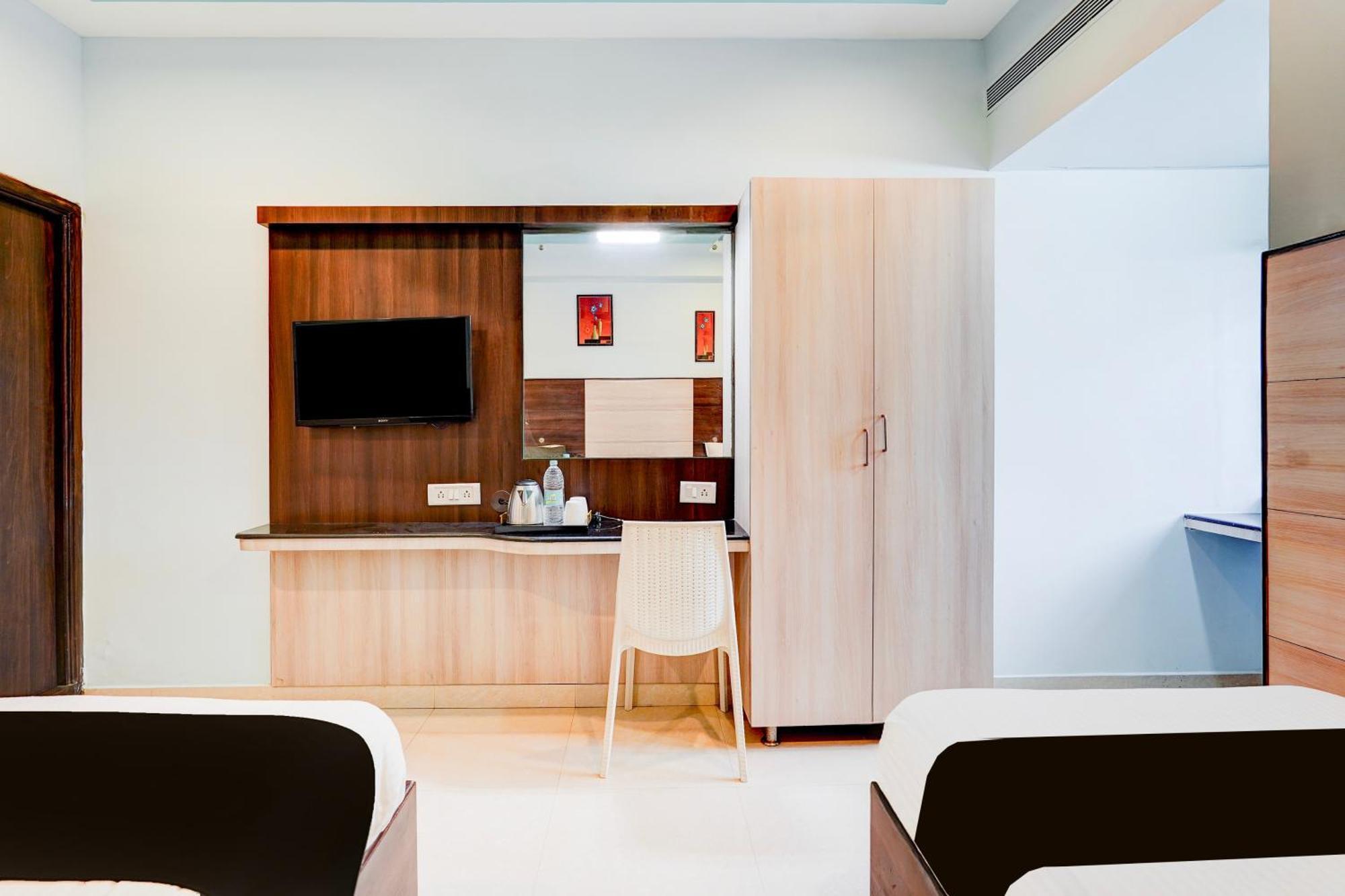 Super Townhouse Chennai Near Airport Formerly Sai Bala Budget Exteriör bild